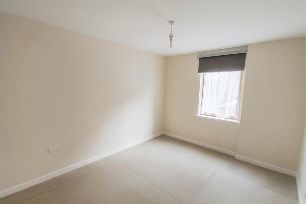 RC Bedroom 1.JPG