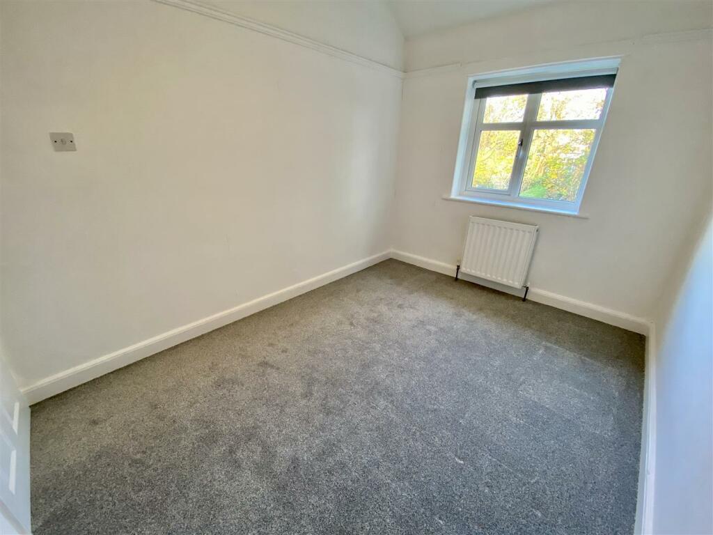 Bramleys Estate Agents - Knowl Road - Mirfield (38