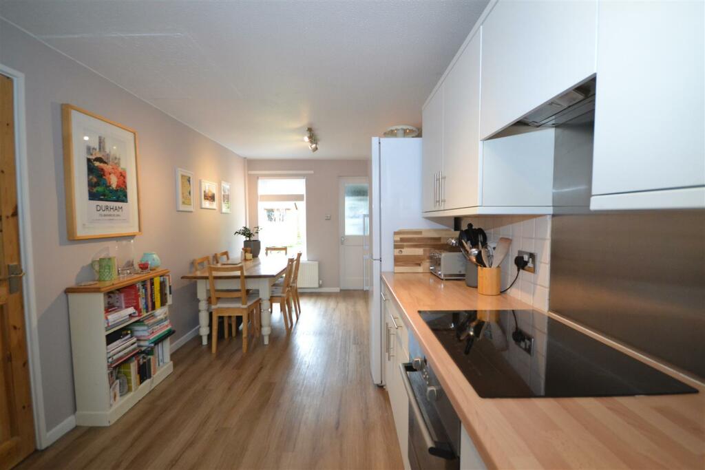 Kitchen Diner.JPG
