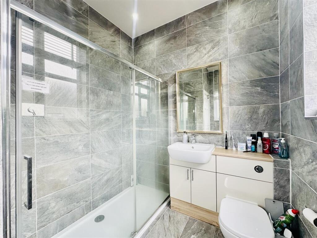 Bathroom 2