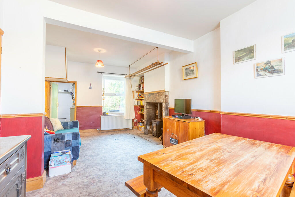 Living/Dining Roo...