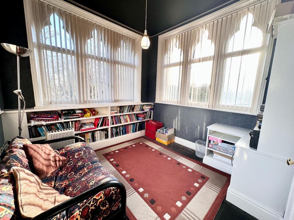 Torret Reading READING ROOM