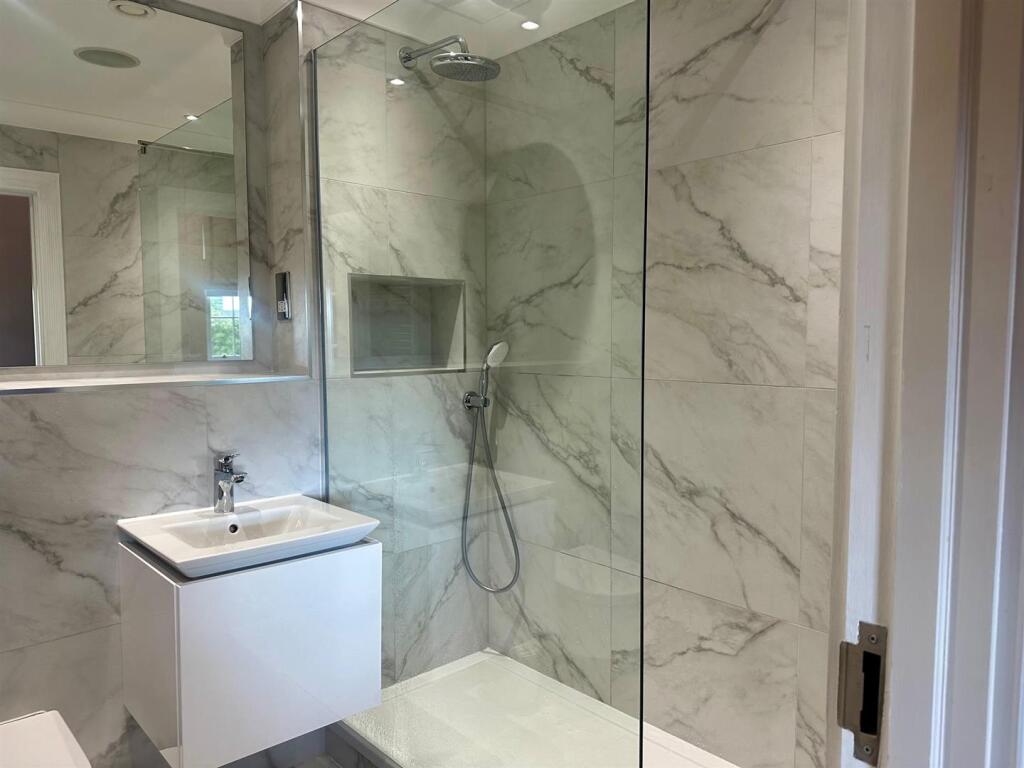 Ensuite.jpg