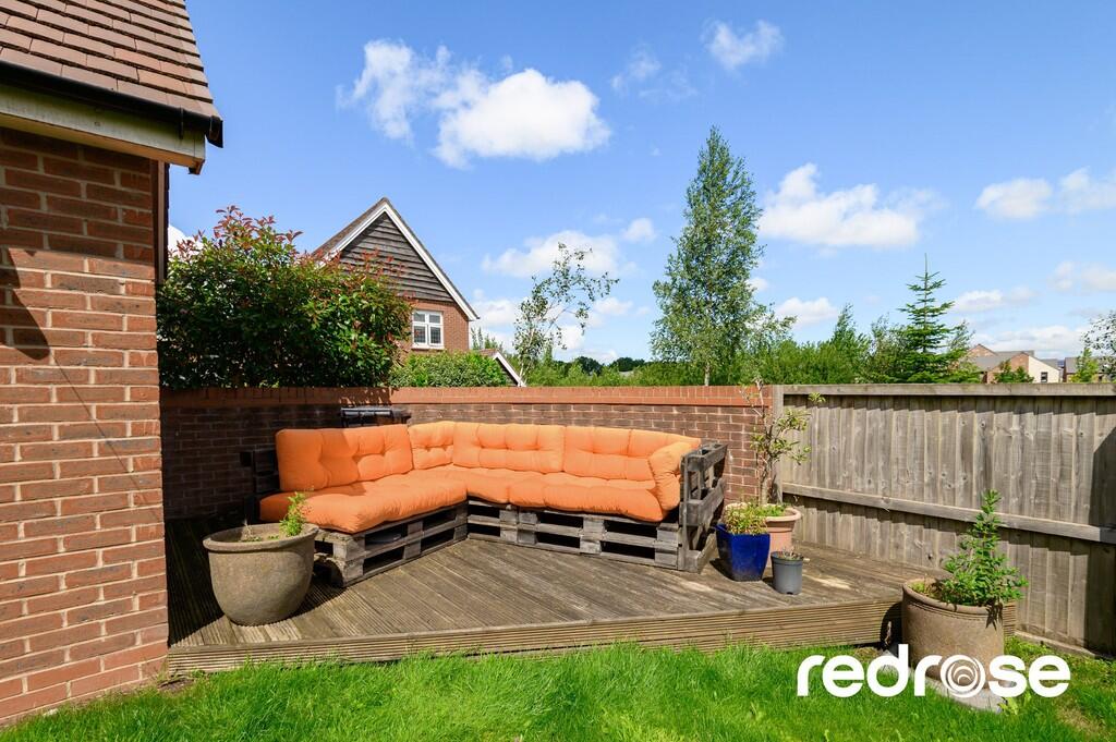 web_57 Whitley Dr...