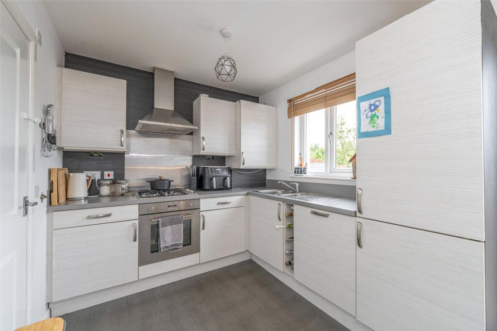 Kitchen Alt