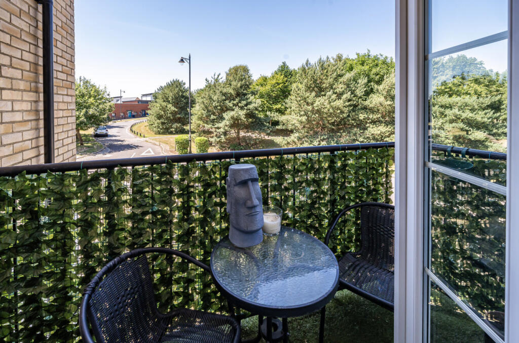 1317397-11-687204...