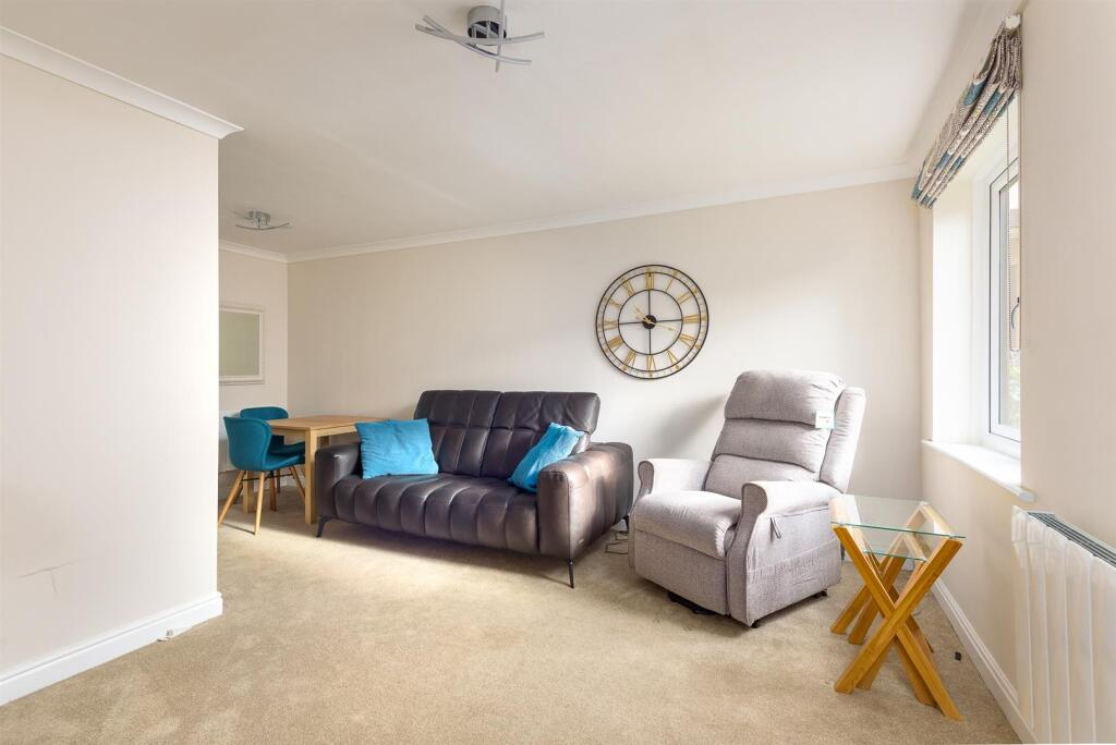 untitled (7 of 13).jpg