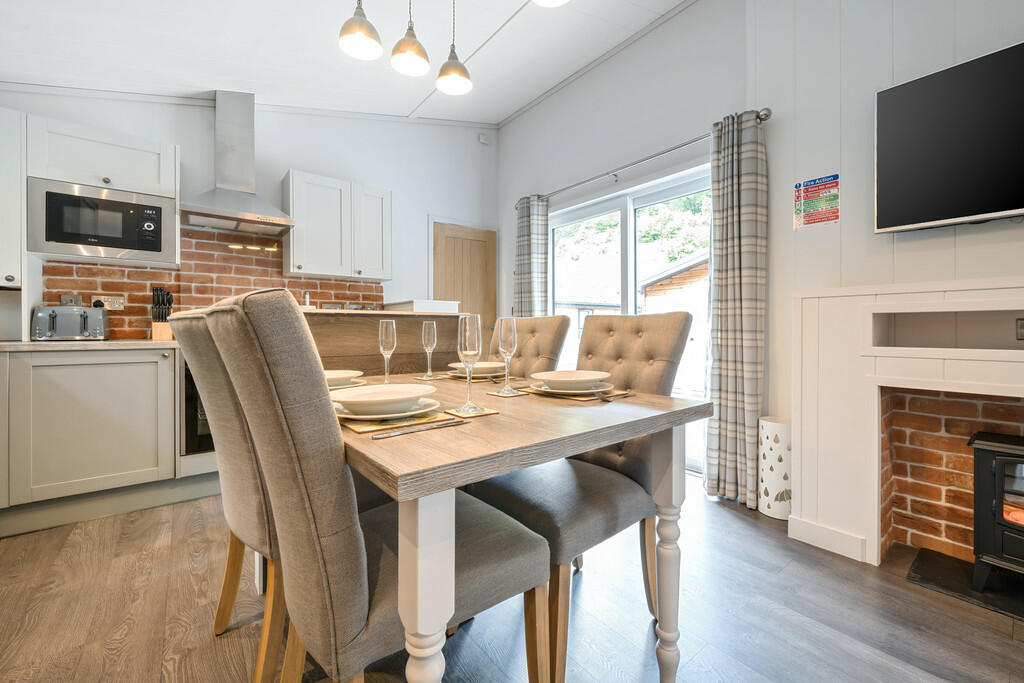 Open Plan Sitting...