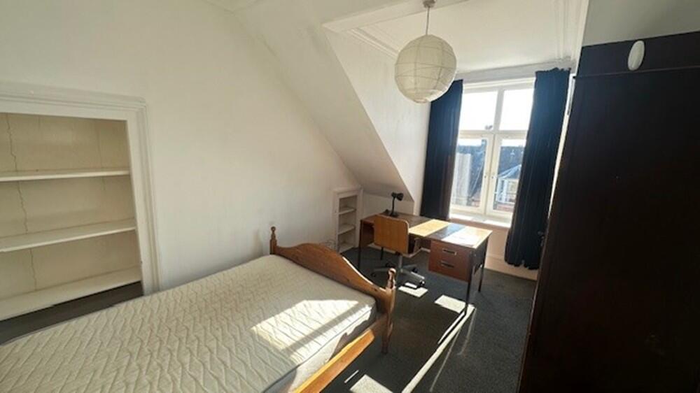 bedroom 2a