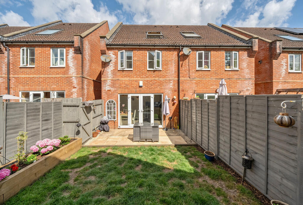 1299750-1-6830461...