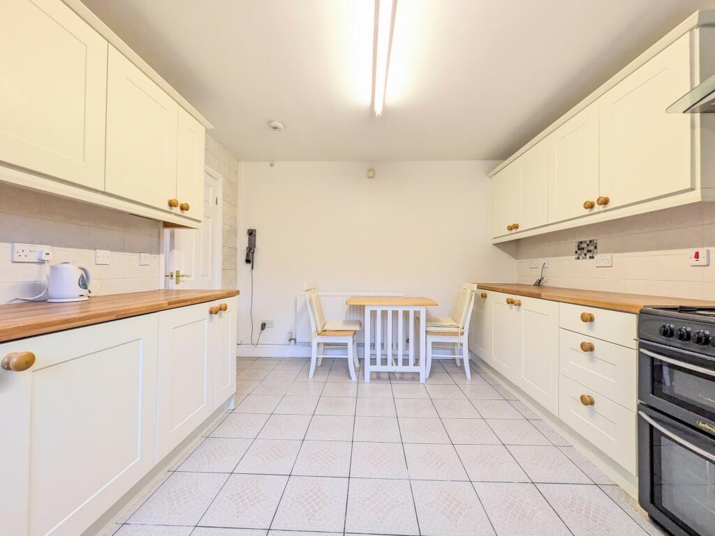 PXL_20241220_103628793.MP~2