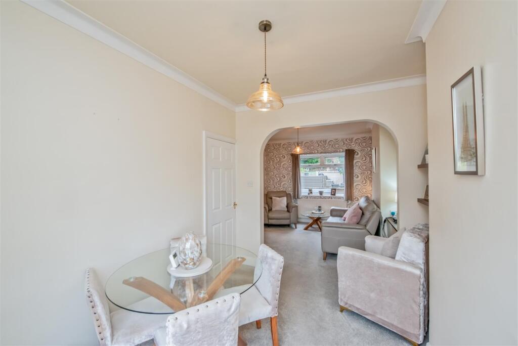 Dining Room:
