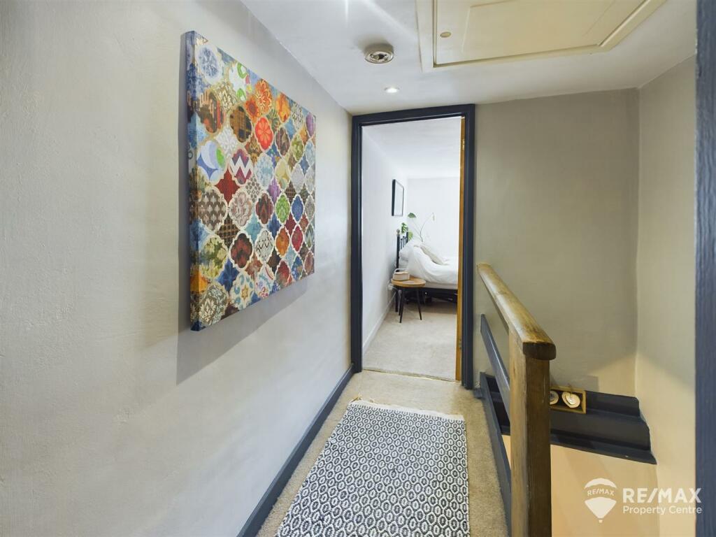 Second Floor Landing.jpg