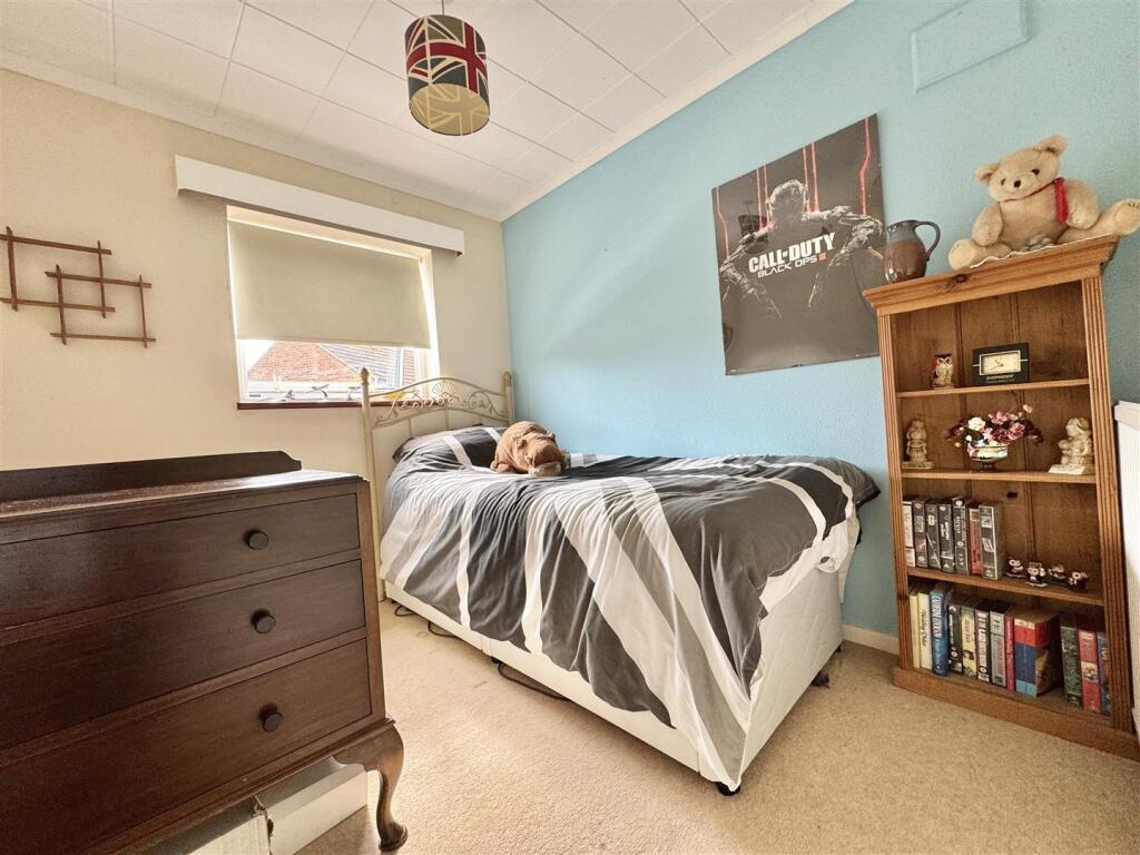 BEDROOM 3