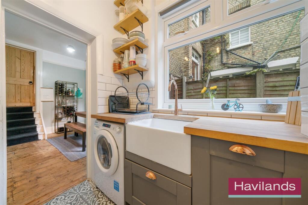 Palmerston Crescent-7.jpg