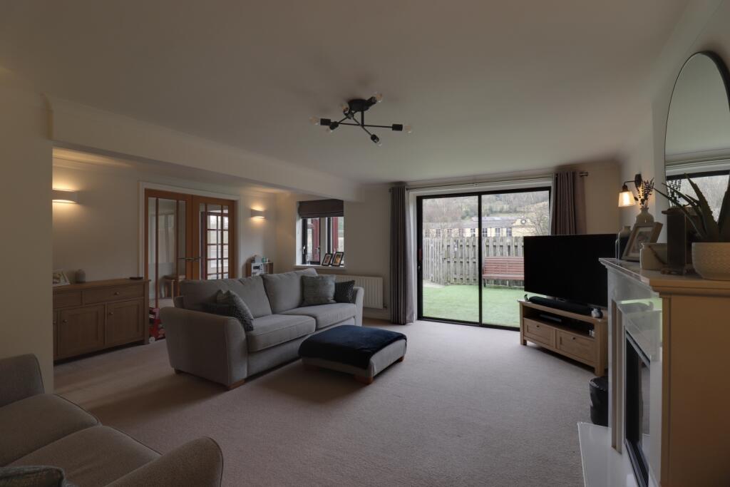 Lounge 1