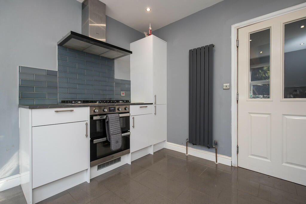 384 Brighton Rd -...