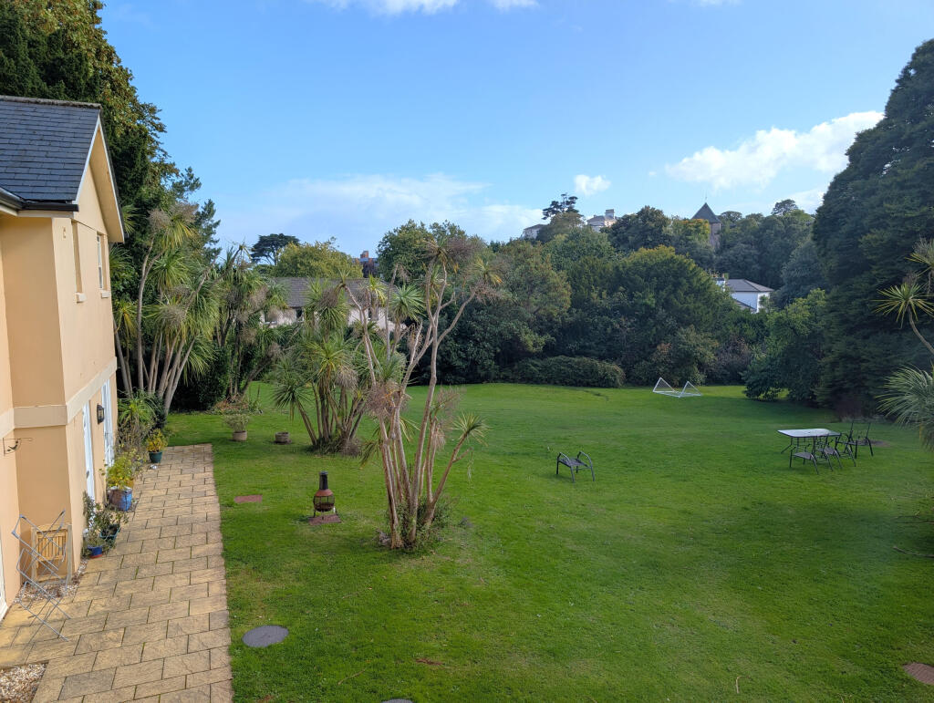 PXL_20250915_150158575