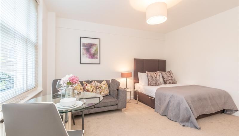 Hill Street, London, W1J