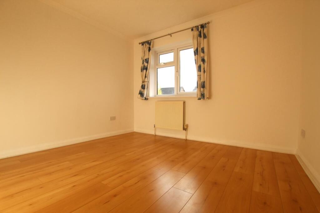 Bedroom 2.JPG