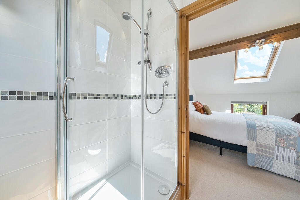 En Suite to Bedro...