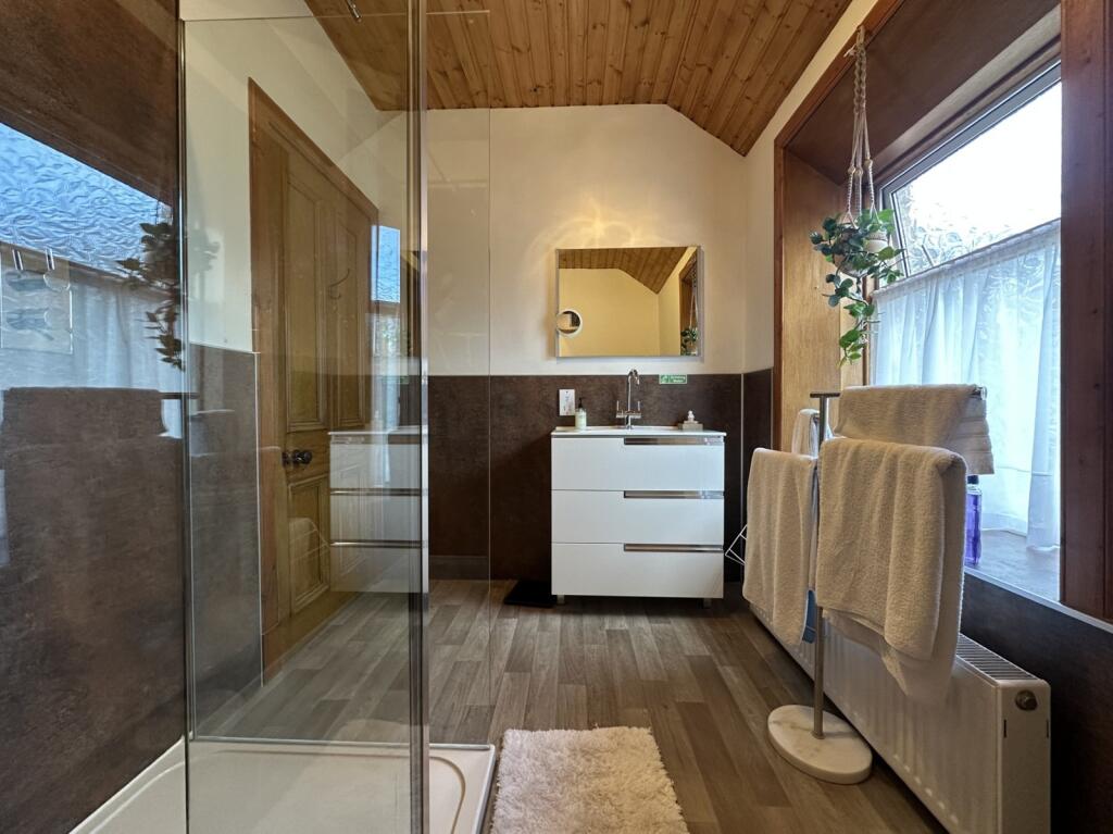 Bedroom 2 En Suite