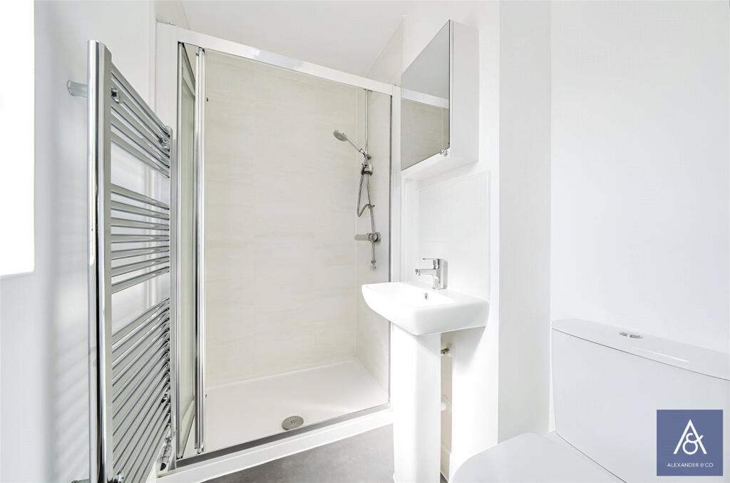 En-Suite Shower