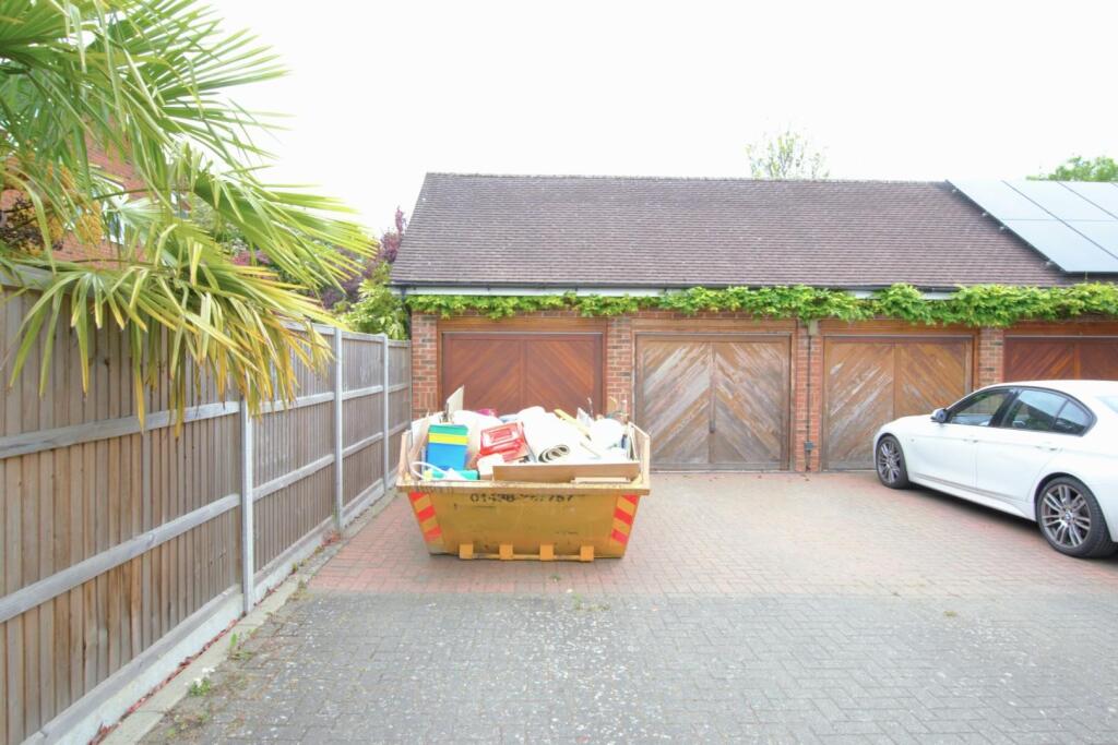 Garage and parking.jpg
