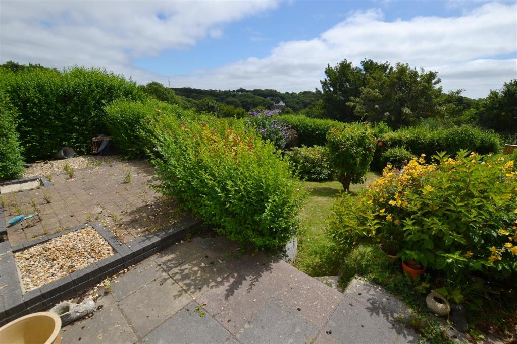 garden.JPG