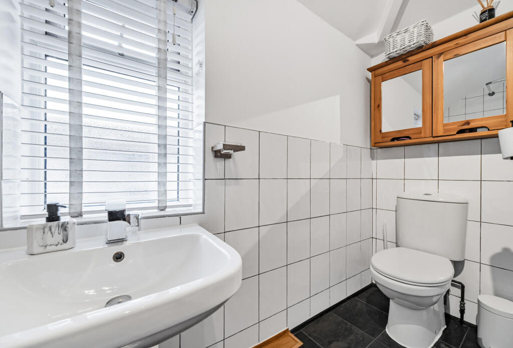 1382279-16-69246d...