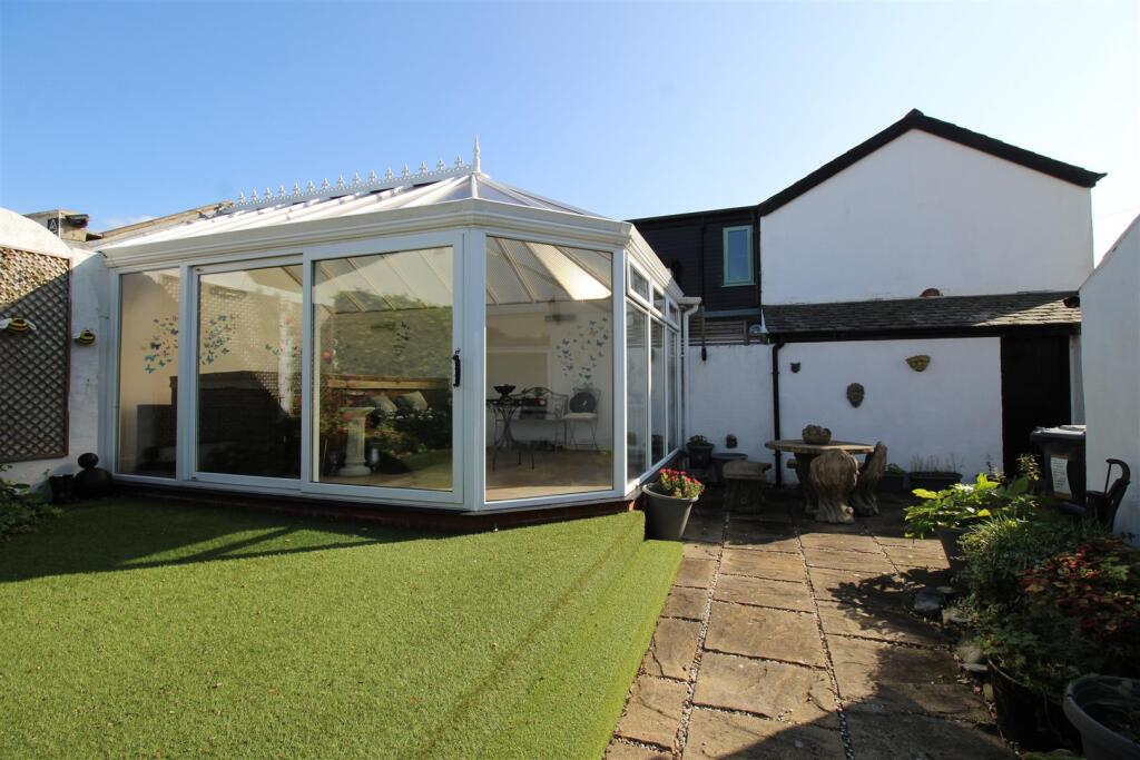 Leach Lane, 102 - External 4.JPG