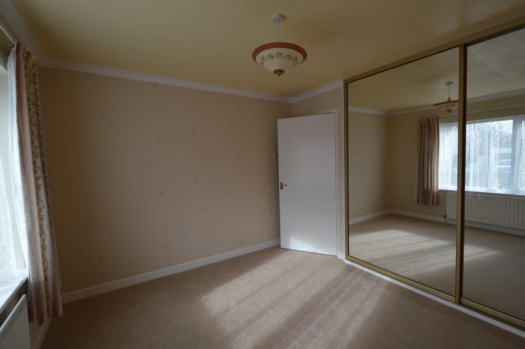 6 Bedroom 2