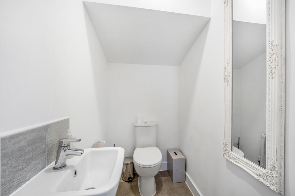 12 Frogmore Road (Holbeach)-11