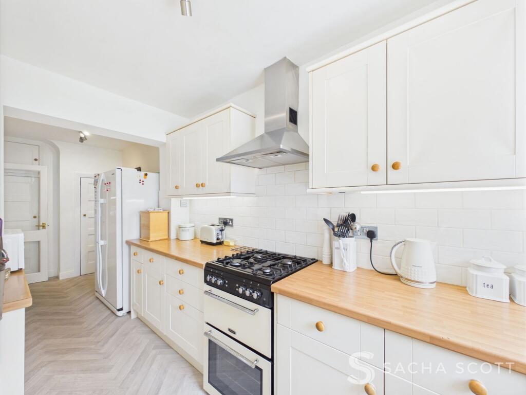 Kitchen / Breakfast Room
