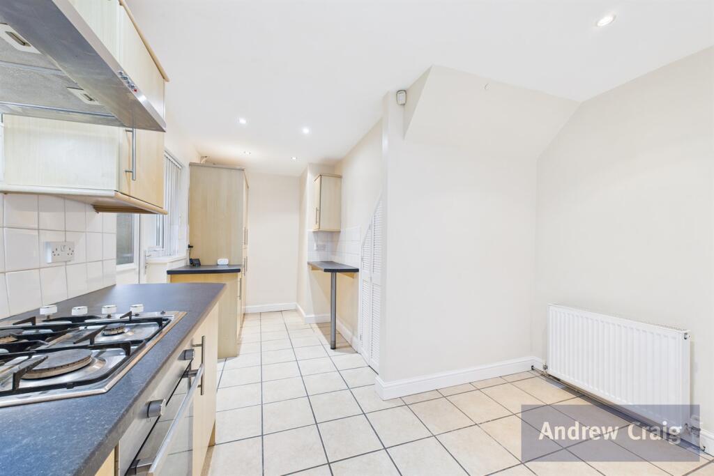 Breakfasting Kitchen