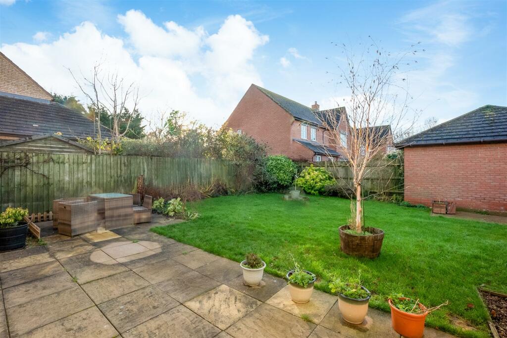 29 Stephenson Way-9.jpg