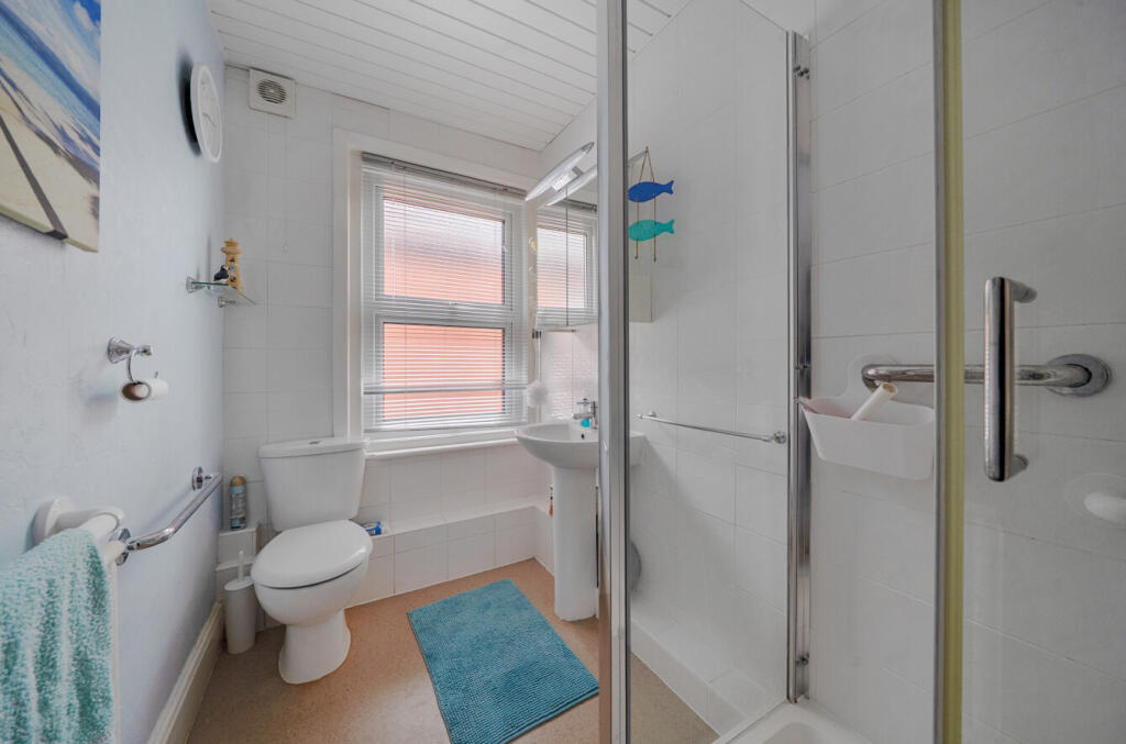 1369082-28-68ed3d...