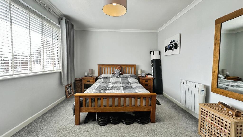 823c069c--40F9-ADD2-9D215E2B5C9D-38795-00000D49715