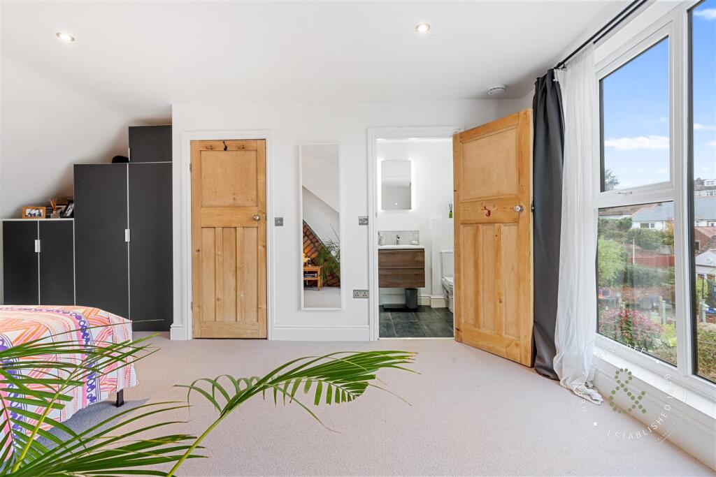 Fairwater Grove East, Llandaff, HernCrabtree (37).