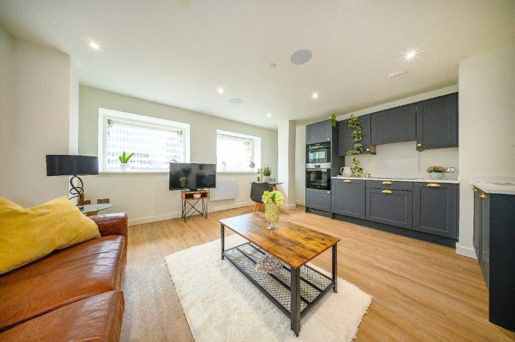Living/kitchen area