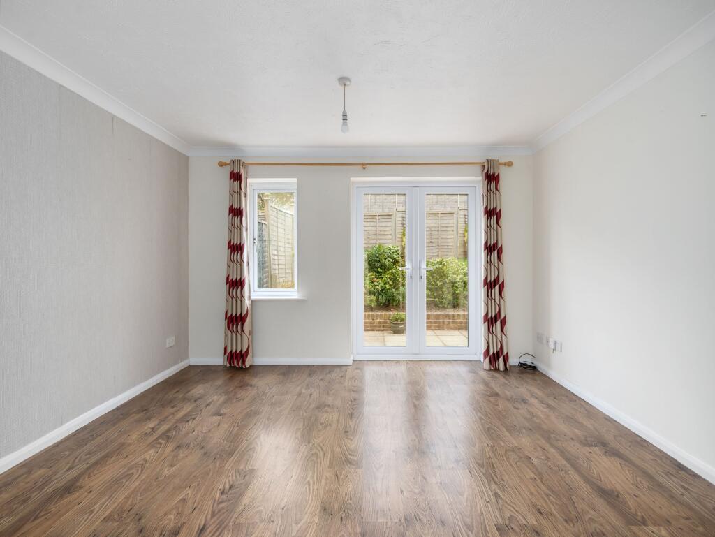 Living Room (view a)