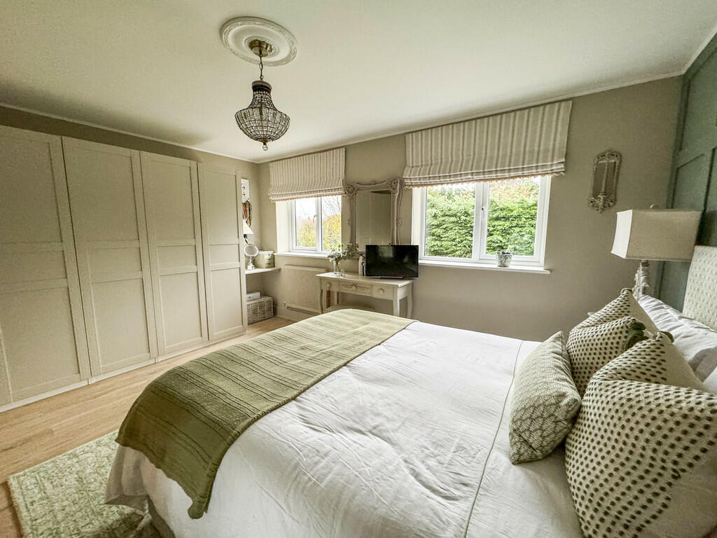 bed1 image2