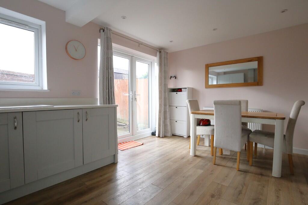 Kitchen/dining
