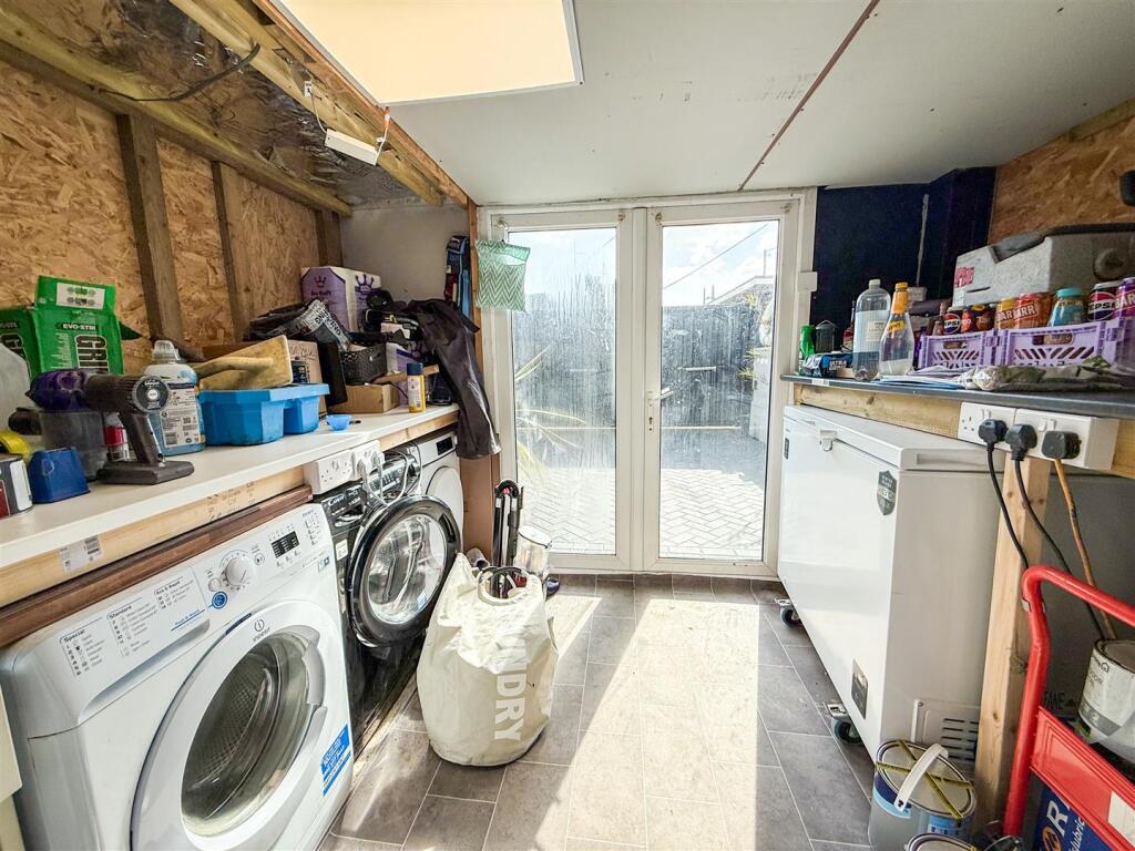 UTILITY ROOM