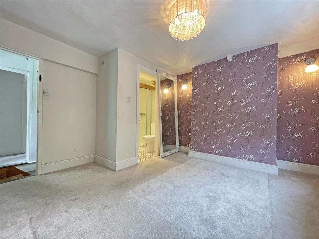 Hollow Hayes - New Master Bedroom.jpg