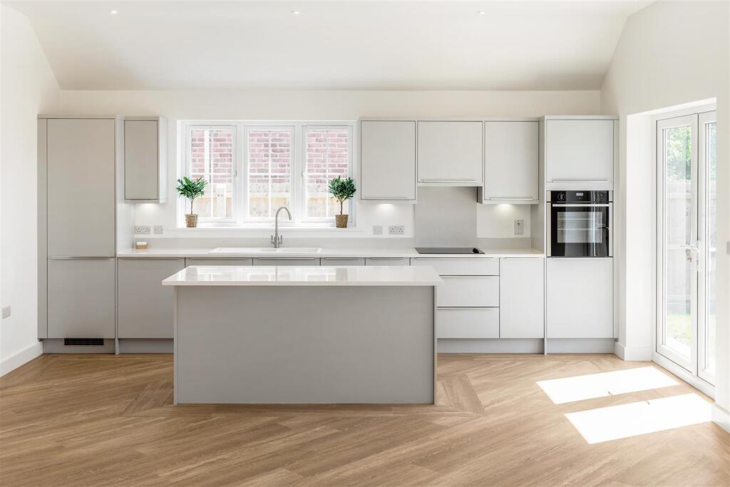 10 Sherridans Way (Sutterton)-21.jpg