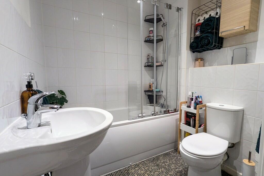 PXL_20241101_1018...