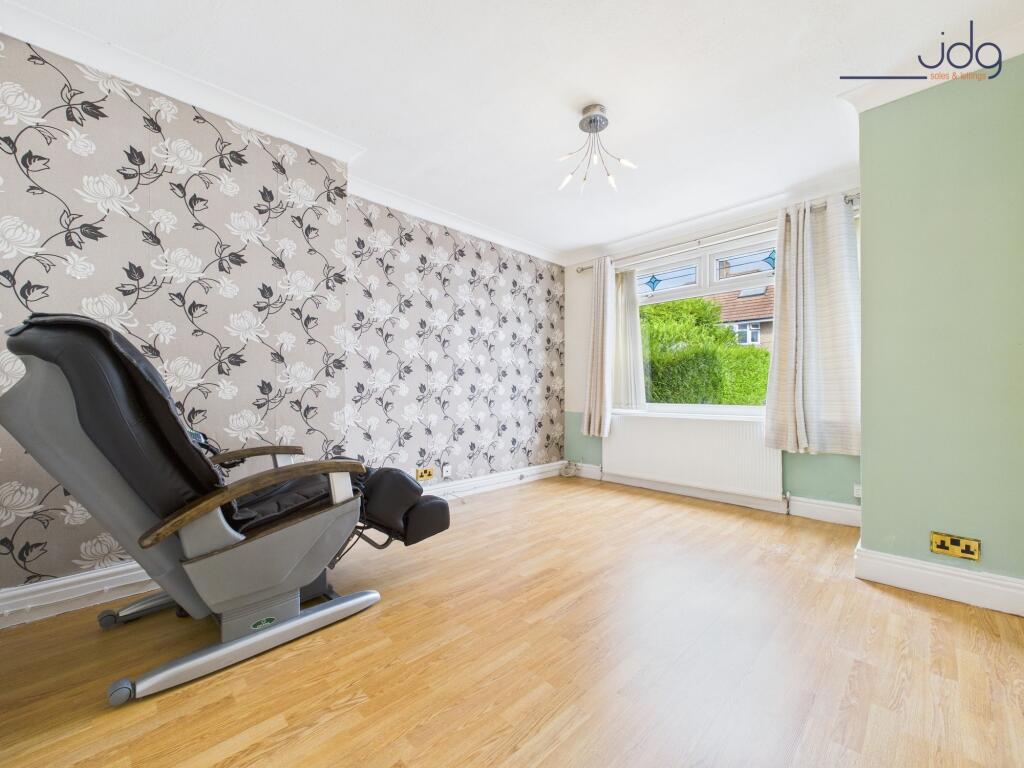 Bright and Airy Lounge