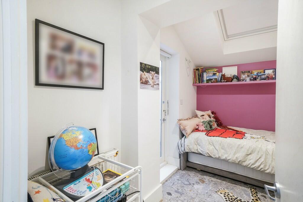 Second bedroom