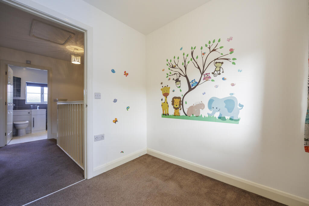 98 Blenheim close-27